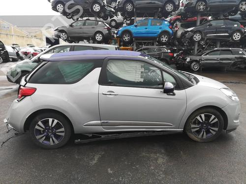 Switch CITROËN DS3 Convertible 1.6 HDi 90 | BP25585545I30  - Image 29