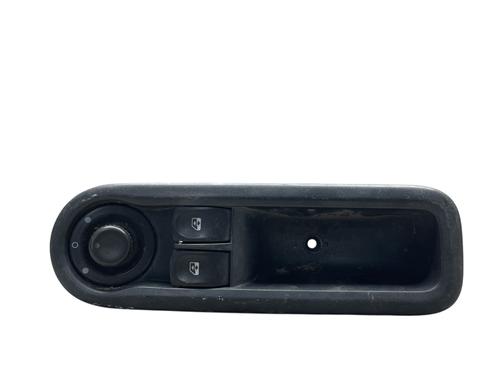 Used Left front window switch Left front window switch RENAULT CLIO III Grandtour (KR0/1_) 1.2 16V (103 hp) 25539613 25539613