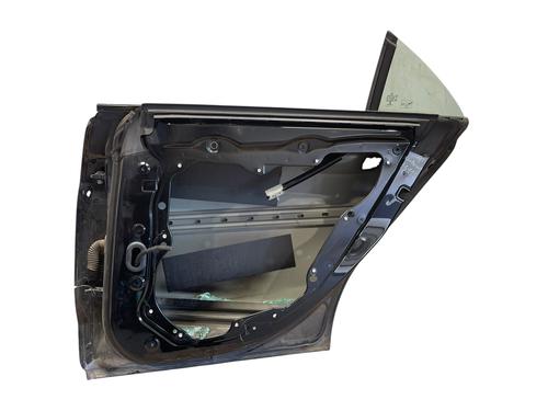 Used Right rear door Right rear door 30321553 30321553