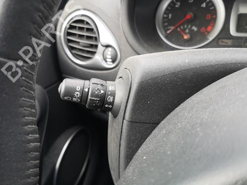 Right headlight RENAULT CLIO III (BR0/1, CR0/1) 1.5 dCi (C/BR0G, C/BR1G) | BP31333461C29 