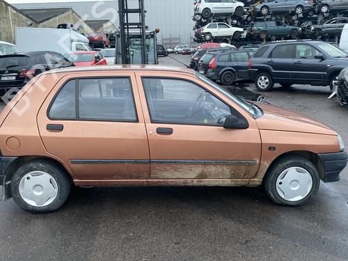 Left front fenders RENAULT CLIO I (B/C57_, 5/357_) 1.2 (B/C/S572) | BP25545855C41 
