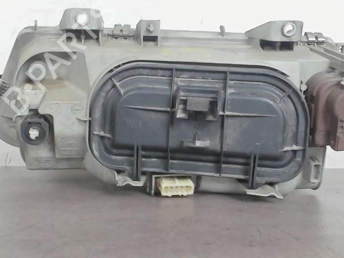 Used Right headlight PEUGEOT 806 (221) 2.1 td 12V (109 hp) 25524580
