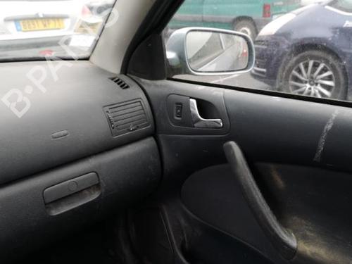 Left front window switch SKODA OCTAVIA I Combi (1U5) 1.9 TDI | BP25519694I27 - Image 34