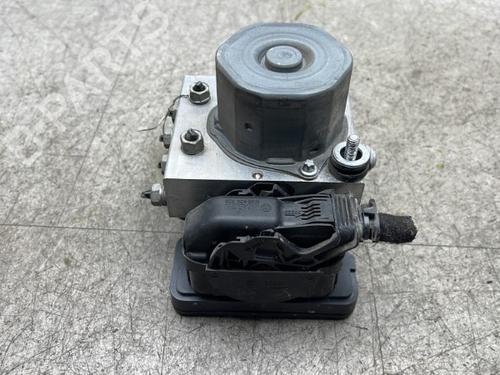 abs-bremseaggregat-opel-corsa-e-x15-2014-25572660 main image