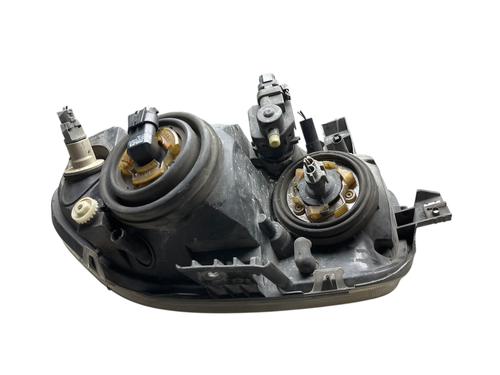 Used Right headlight Right headlight RENAULT CLIO II (BB_, CB_) 1.9 D (B/CB0J) (65 hp) 30300834 30300834