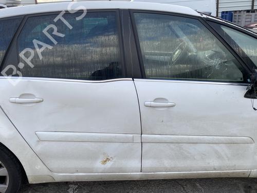 Fuse box CITROËN C4 Picasso I MPV (UD_) 1.6 HDi 110 | BP31946433E1 