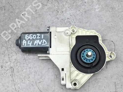 Rudehejsemotor forskærm højre AUDI A4 B8 Avant (8K5) 2.0 TDI (143 hp) 25520806