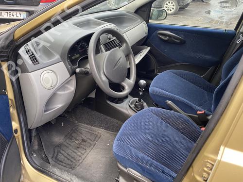 Interior roof light FIAT PUNTO (188_) 1.2 16V 80 (188.233, .235, .253, .255, .333, .353, .639,... | BP25545945I8 