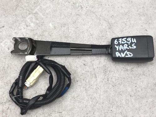 Used Seat buckle TOYOTA YARIS (_P9_) 1.0 VVT-i (KSP90_, KSP90R) (69 hp) 25581860
