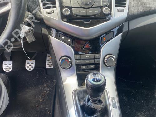 Front right lock CHEVROLET CRUZE (J300) 2.0 CDI | BP25513941C97