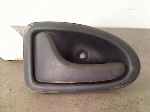 Venstre bak invendig håndtak RENAULT CLIO II (BB_, CB_) 1.6 (B/CB0D, BB00) (90 hp) 25535962
