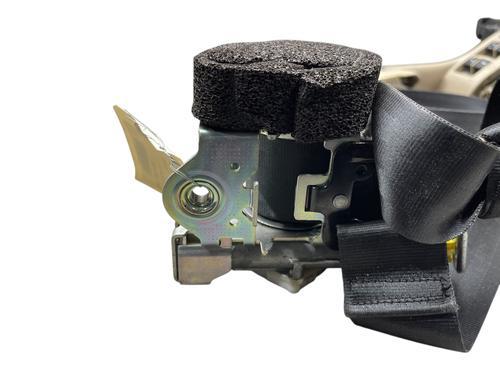 Used Front left seatbelt Front left seatbelt FORD FIESTA VI (CB1, CCN) 1.4 TDCi (70 hp) 27320368 27320368