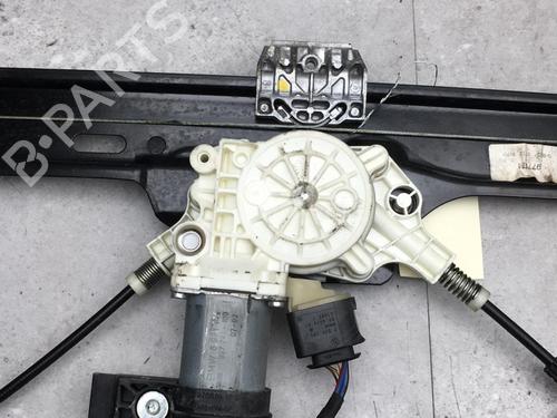 Rudehejsemekanisme ventre foran BMW 5 (E60) 530 d | BP25519605C22 