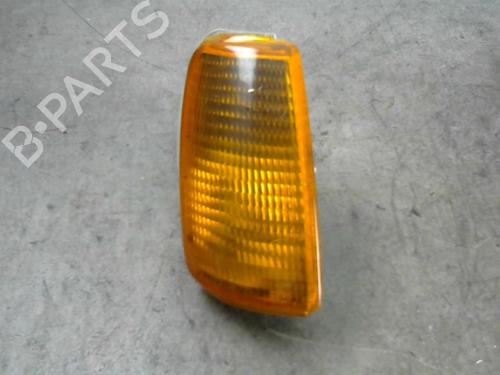 Used Right front indicator VW POLO Coupe (86C, 80) 1.0 Cat (45 hp) 25583851