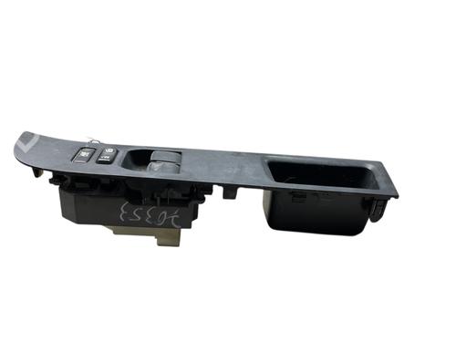 left-front-window-switch-toyota-yaris-_p13_-2010-2011-2012-2013-2014-2015-2016-2017-2018-2019-2020-25539373 main image