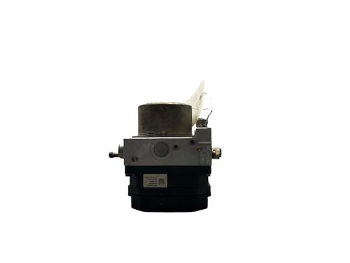 Used ABS pump TOYOTA YARIS (_P9_) 1.4 D-4D (NLP90_, NLP90R) (90 hp) 25574571