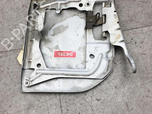 fuel-flap-nissan-nv200-van-2010-25581795 main image