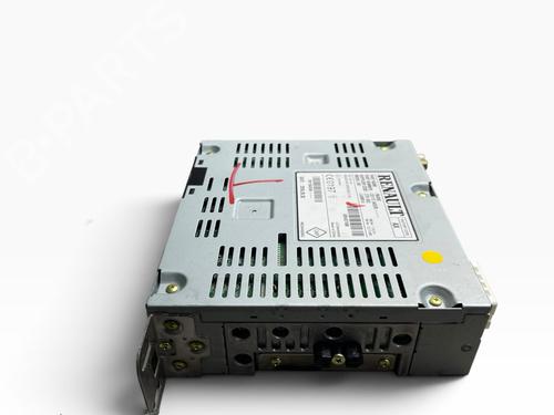 radio-renault-megane-iv-hatchback-b9amn_-2015-40271295 main image