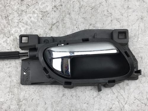 Vergrendeling rechts voor PEUGEOT 407 (6D_) 2.0 HDi 135 (6DRHRH, 6DRHRE, 6DRHRG, 6DRHRJ) (136 hp) 25538608