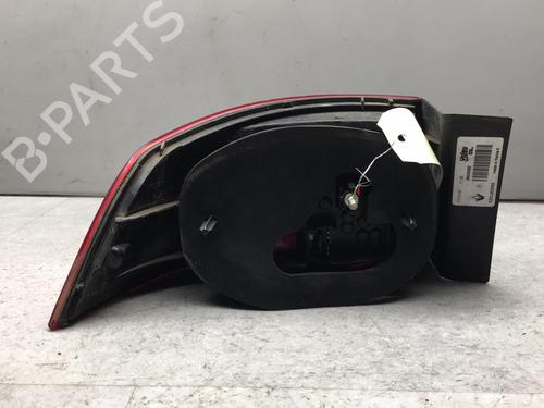 Højre baglygte RENAULT LAGUNA II (BG0/1_) 2.0 16V (BG00, BG0K, BG0P, BG0W) (135 hp) 25556748