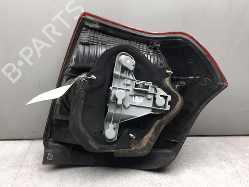 right-taillight-toyota-corolla-_e12_-2001-2002-2003-2004-2005-2006-2007-2008-25556435 main image