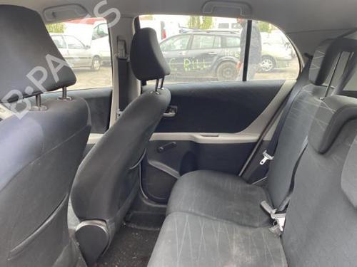 Radio TOYOTA YARIS (_P9_) 1.4 D-4D (NLP90_, NLP90R) | BP25572543E6 