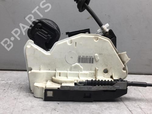 Used Rear right lock VW GOLF VI (5K1) 2.0 TDI (110 hp) 25580615