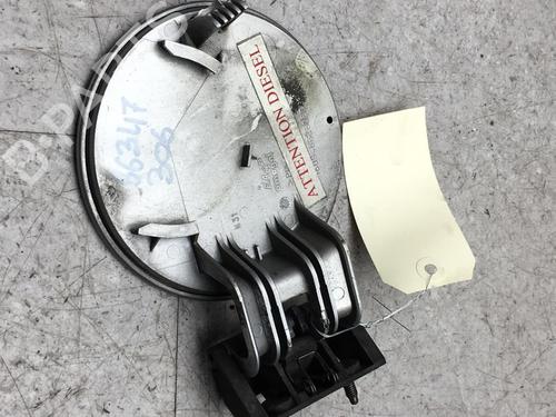 Used Fuel flap PEUGEOT 306 Hatchback (7A, 7C, N3, N5) 1.9 D (68 hp) 25556056