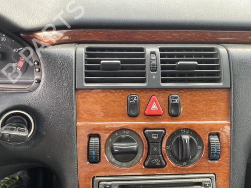 Left tailgate light MERCEDES-BENZ E-CLASS (W210) E 290 Turbo-D (210.017) | BP25579634C79 