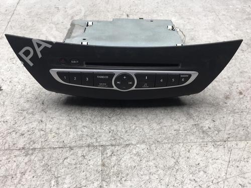 Used Radio RENAULT LAGUNA III Grandtour (KT0/1) 1.5 dCi (KT0A, KT0R, KT02) (110 hp) 25556840