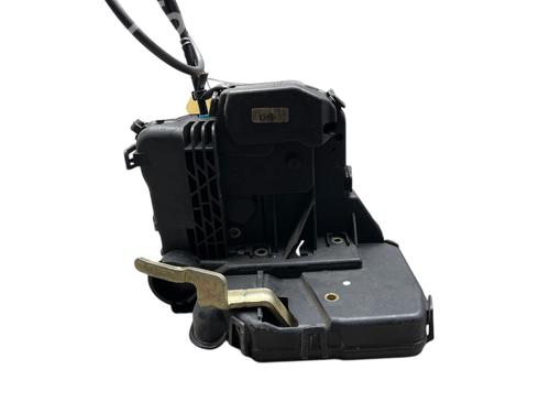 front-right-lock-mercedes-benz-c-class-w203-2000-2001-2002-2003-2004-2005-2006-2007-28809600 main image