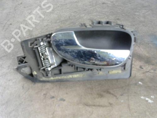 Used Front left interior door handle PEUGEOT 307 CC (3B) 2.0 HDi 135 (136 hp) 25583920