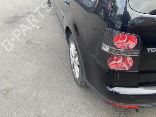Venstre bak beltestrammer VW TOURAN (1T1, 1T2) 2.0 TDI 16V | BP25572623C89 