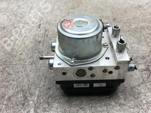 Used ABS pump ABS pump NISSAN JUKE (F15) 1.6 DIG-T 4x4 (190 hp) 25548295 25548295
