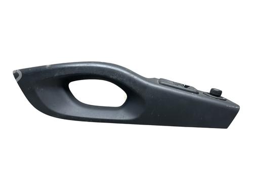 left-front-window-switch-renault-trafic-iii-van-fg_-2014-37005551 main image