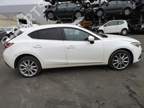 Left front fog light MAZDA 3 (BM, BN) 2.2 D | BP25538559C30  - Image 12