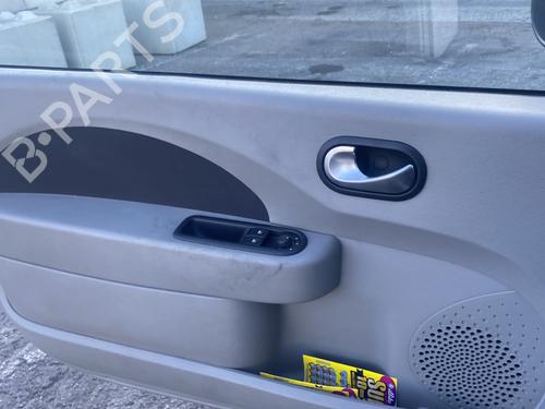 Switch RENAULT TWINGO II (CN0_) 1.2 (CN0D) | BP32726727I30 - Image 7