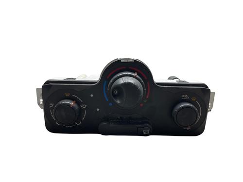 AC Styreenhet / Manøvreringsenhet RENAULT CLIO III (BR0/1, CR0/1) 1.2 16V Hi-Flex (BR1U, CR1U) (75 hp) 25563866