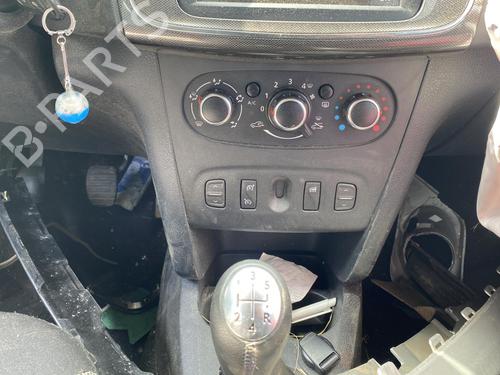 Switch DACIA SANDERO II TCe 90 (B8M1, B8MA, B8AC) | BP25575714I30  - Image 37