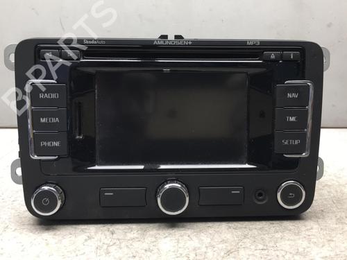 Used Radio SKODA OCTAVIA II Combi (1Z5) 1.6 TDI (105 hp) 25575997