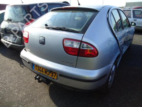 Left front fog light SEAT LEON (1M1) 1.9 TDI | BP24773888C30 