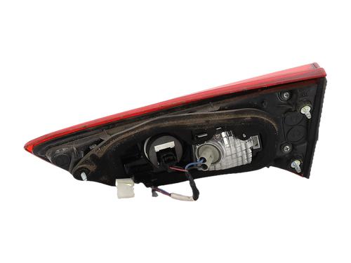 Used Left tailgate light Left tailgate light TOYOTA YARIS (_P13_) 1.5 Hybrid (NHP130_, NHP130) (101 hp) 40259120 40259120