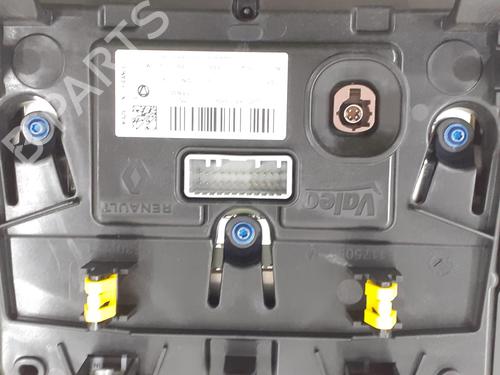 display-monitor-renault-clio-v-b7_-2019-24795999 main image