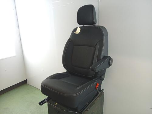 Right front seat RENAULT TRAFIC III Bus (JG_) 2.0 dCi 145 (JGML) | BP36531290C16  - Image 8