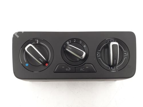 Used Climate control AUDI A1 (8X1, 8XK) 1.6 TDI (105 hp) 33209418