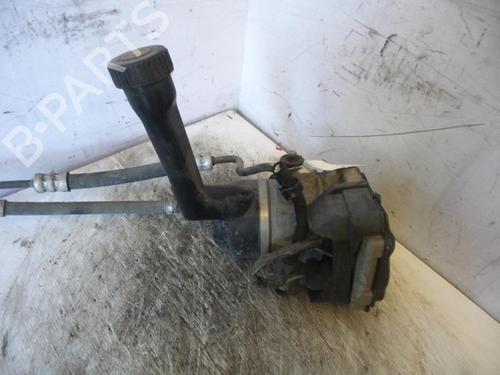 Used Steering pump PEUGEOT 308 I (4A_, 4C_) 1.6 HDi (109 hp) 24780065