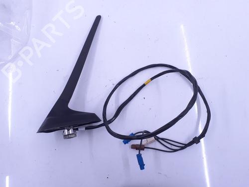 Used Antenna/Base RENAULT CAPTUR II (HF_) TCe 140 (HFN0) (140 hp) 30561376