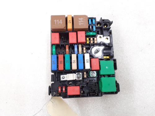 fuse-box-citroen-c3-iii-sx-2016-24790480 main image