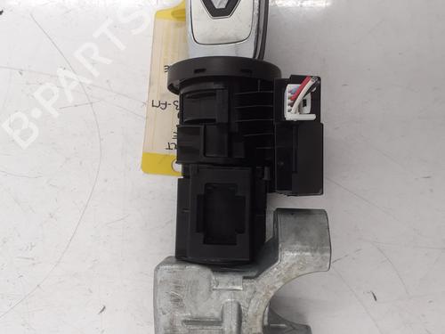 ignition-barrel-renault-megane-iv-hatchback-b9amn_-2015-31944364 main image