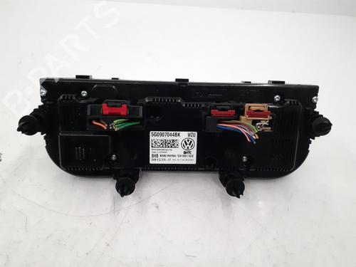 AC Styreenhet / Manøvreringsenhet VW GOLF VII (5G1, BQ1, BE1, BE2) 1.6 TDI (105 hp) 30101629